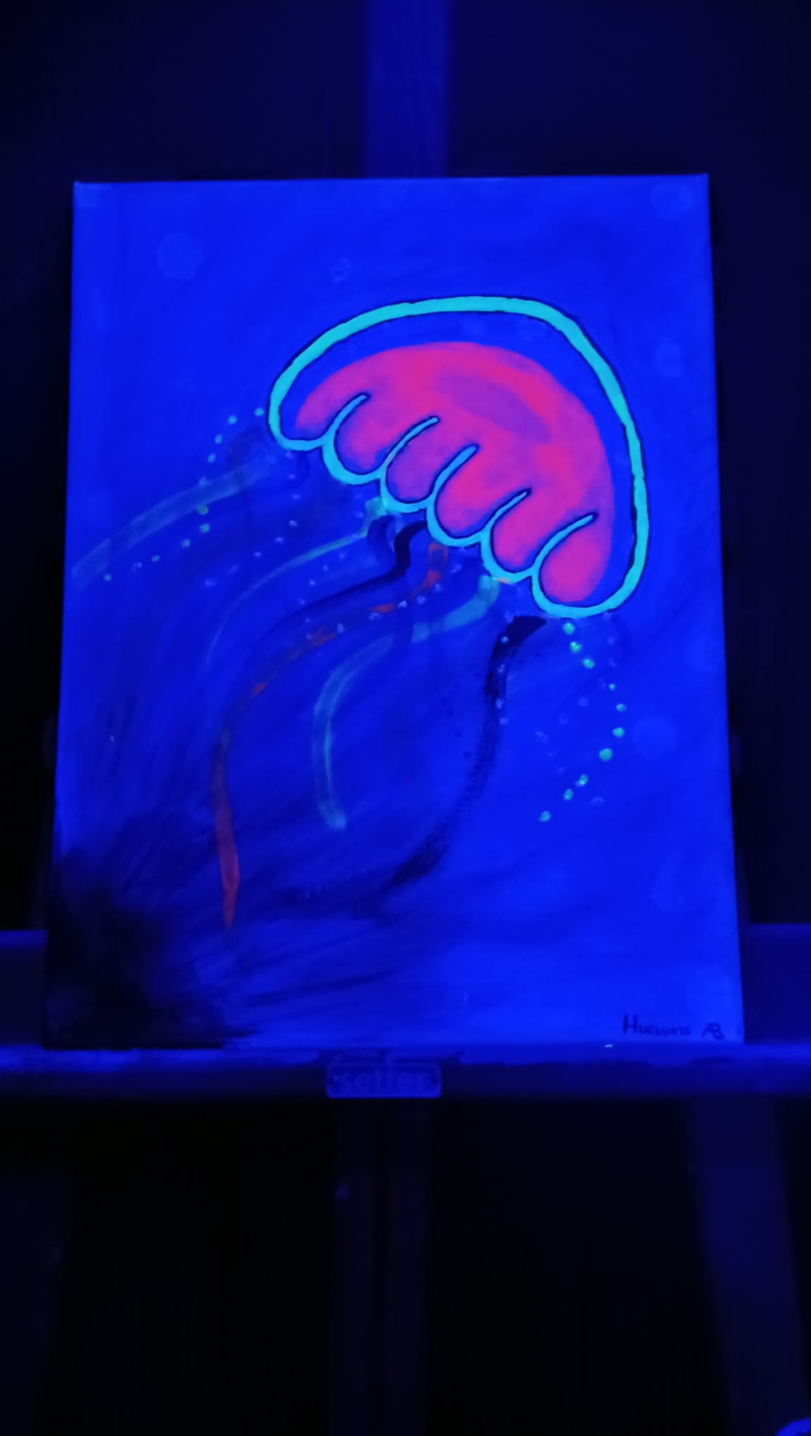 neon 22