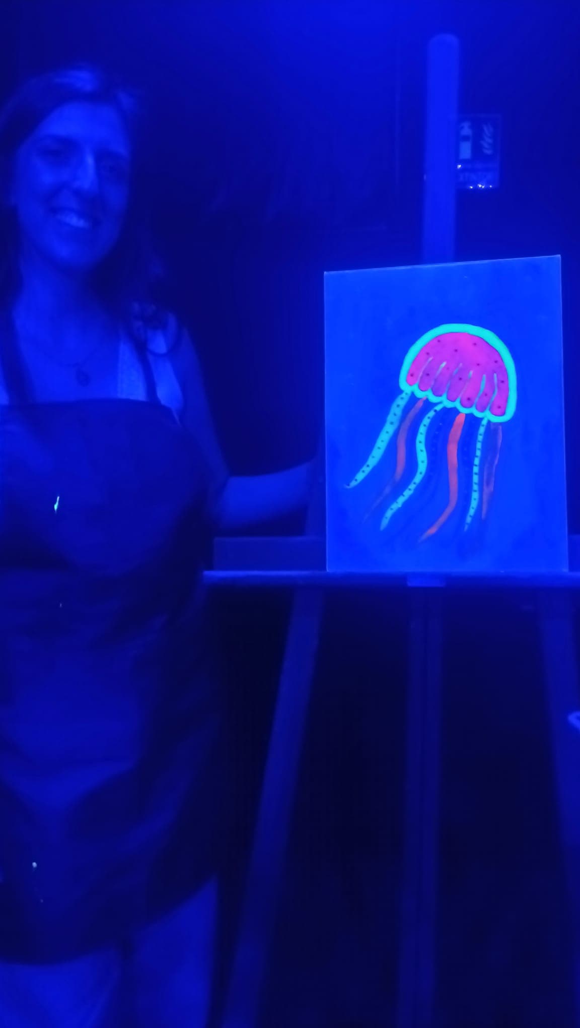 neon 24